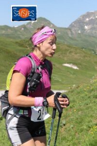 Vinciane, en plein effort, lauréate du séjour offert par l'office de tourisme des Saisies.